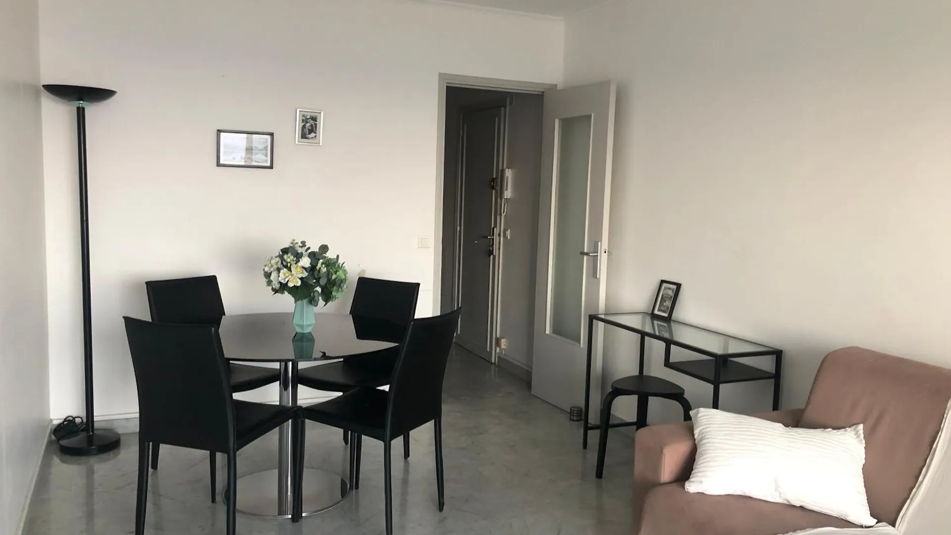 Menton Appartement Vue Mer 2 Pieces Francie